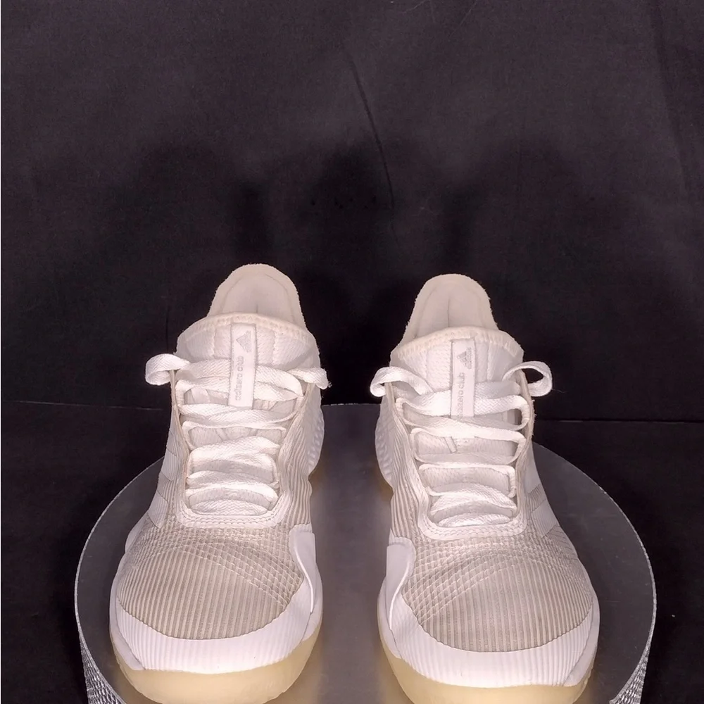 Adidas White Athletic Sneakers size 8 millones re owned good condition